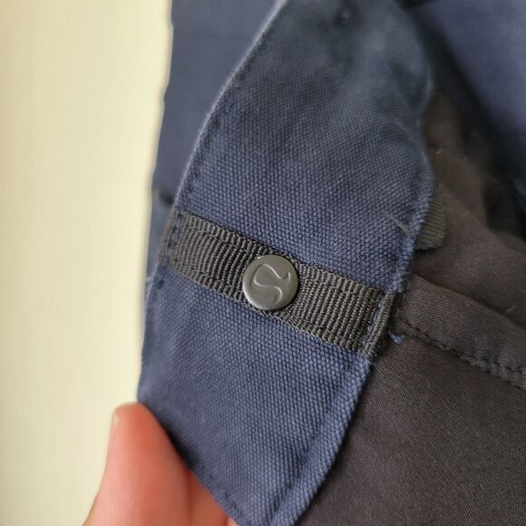 Lululemon Mens 32X27 True Navy ABC Crop Pant Relaxed Utilitech Stretch Casual - Picture 11 of 14
